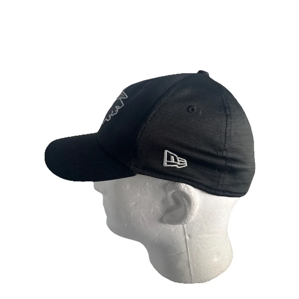 New Era 39THIRTY Flexfit Youth Baseball‎ Cap Black Red Woodpecker Logo